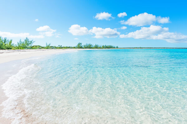 Beach near Bambarra and Haulover Point on Middle Caicos