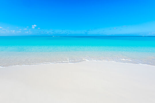 Sunny weather and blue water at Grace Bay