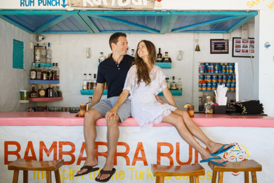 couple at the bar at Da Conch Shack