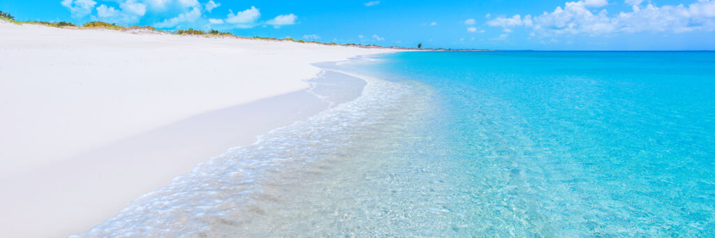 Secluded beach at Pine Cay and Water Cay