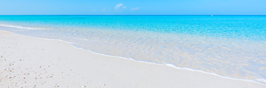 Amazing beach and turquoise ocean water at Governor's Beach