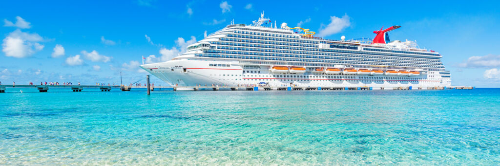 Cruise ship and pier of the Grand Turk Cruise Center in the turquoise waters of Grand Turk
