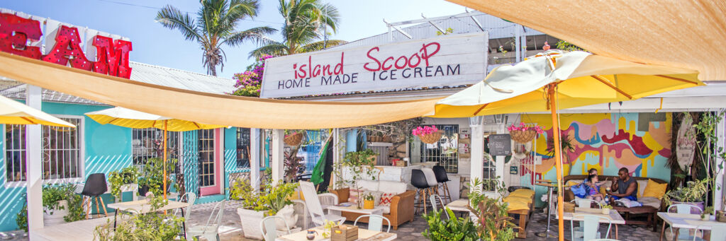 Exterior of Island Scoop ice cream shop