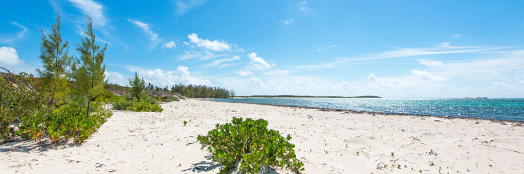 Sunny day at East Bay Beach on South Caicos