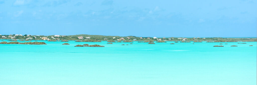 The brilliant turquoise water of Chalk Sound National Park