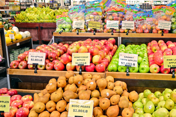 Apples and pears in Graceway Gourmet supermarket