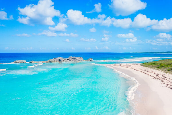 Sparkling turquoise water and waves at Mudjin Harbour in the Turks and Caicos