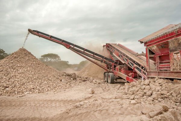 Soil screening by automatic screener in the Turks and Caicos