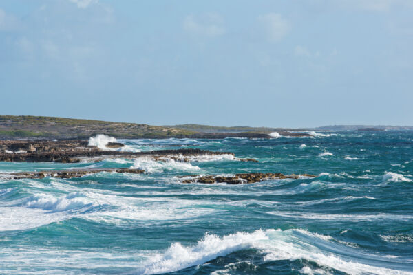 Rough ocean on the coast of South Creek on Salt Cay