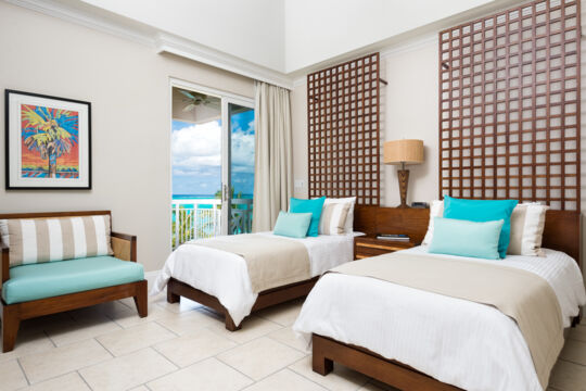 Two beds in Alexandra Resort studio room