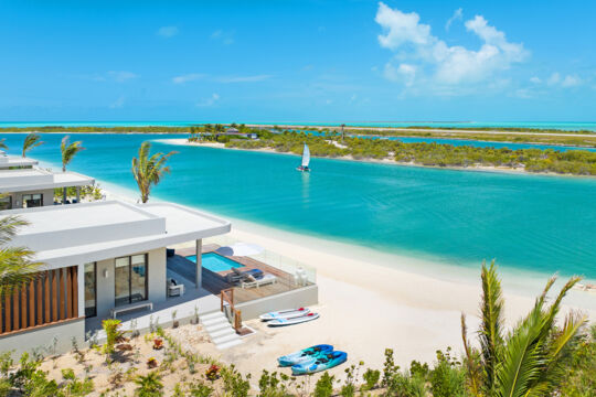 Villa on a white-sand beach on Ambergris Cay