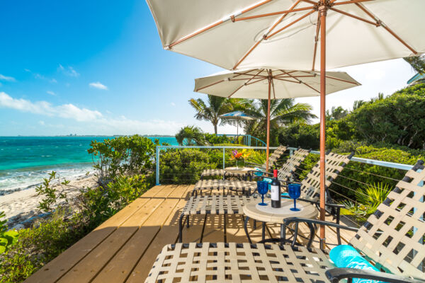 Gated entry to Beach Villa Paprika