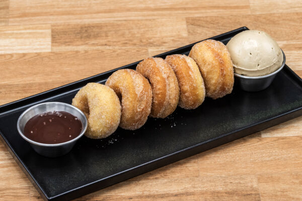 Mini doughnut dessert