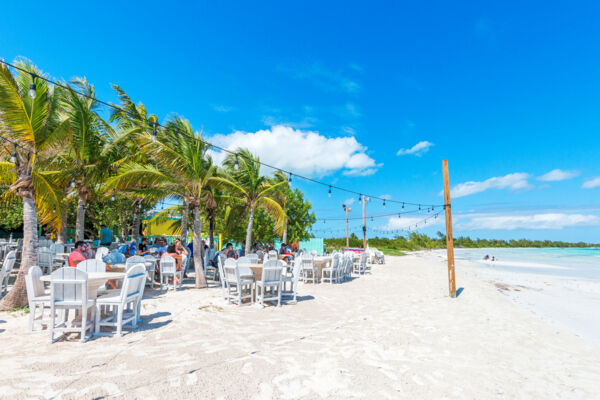 Bugaloo's Restaurant on Five Cays Beach