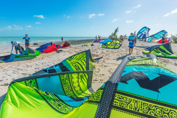 Downwind kiteboarding safari in the Turks and Caicos