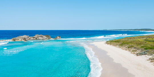 Dragon Cay and Mudjin Harbour on Middle Caicos