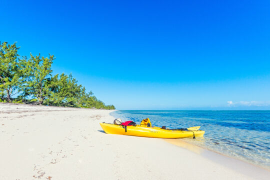 Kayaking in the East Bay Islands National Park