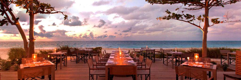 Beachfront dining at Infiniti restaurant
