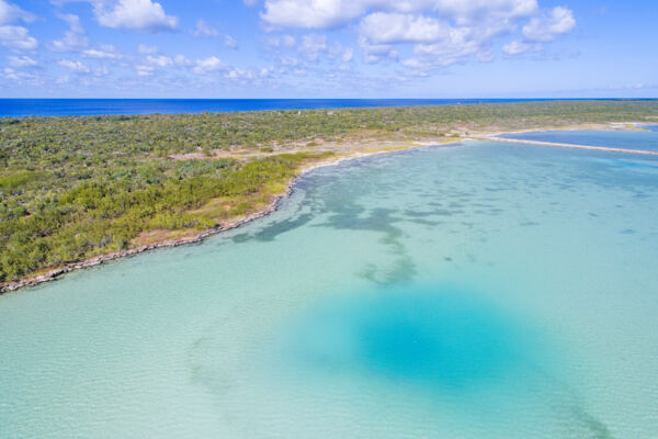 Blue hole underwater cave in Lake Catherine on West Caicos