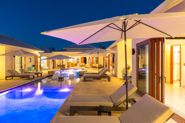 Exterior of Leeward Jewel villa in the Turks and Caicos