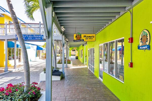 Exterior of Mama's Gift Shop