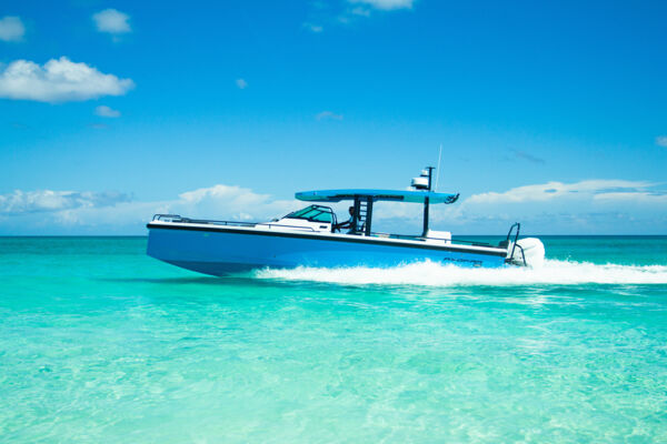 Axopar day yacht in the Turks and Caicos