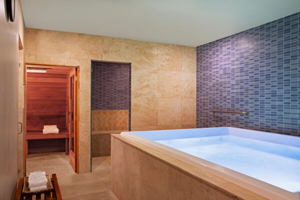 Jacuzzi at The Ritz-Carlton Spa