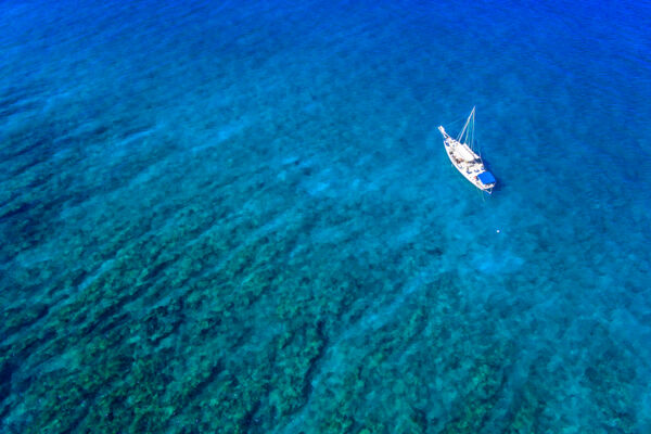 Sailboat snorkel charter in the Turks and Caicos