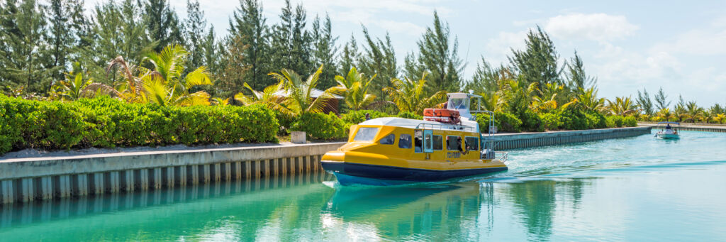 TCI Ferry arriving at the Sandy Point Marina on North Caicos