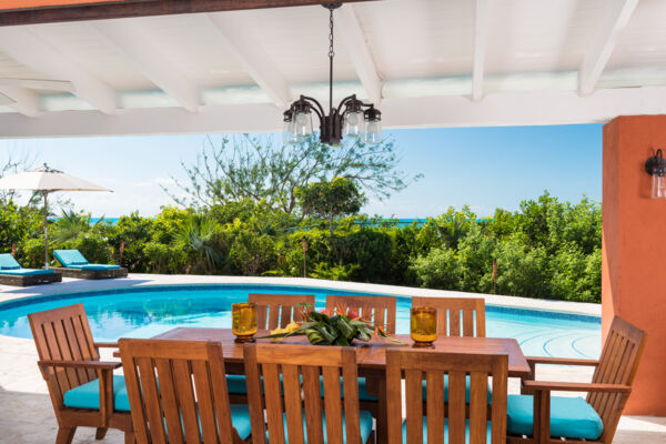 Outdoor dining space at Six Turtles Villa