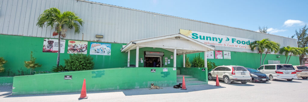 Exterior view of Sunny Foods grocery store on Providenciales