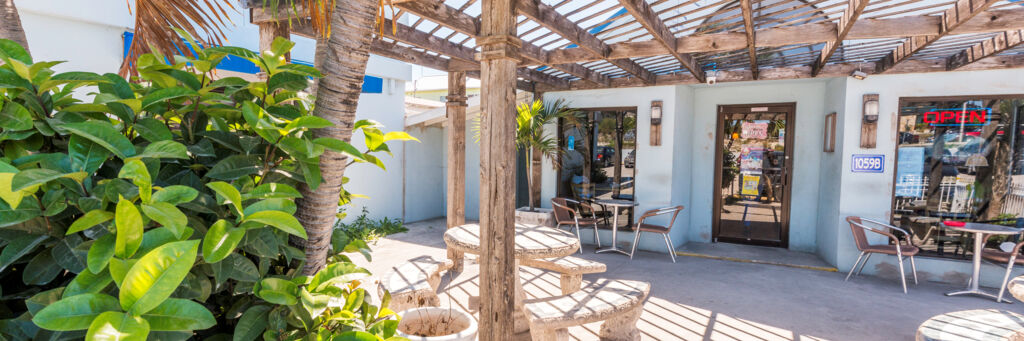 exterior of Top O' the Cove deli in Turks and Caicos
