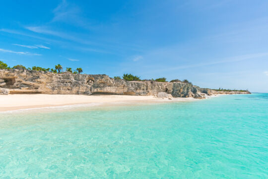 Turquoise water and white sand beach at Water Cay