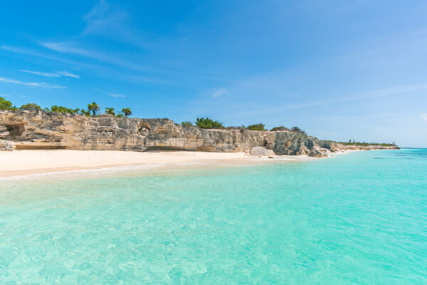 Turquoise water and white sand beach at Water Cay