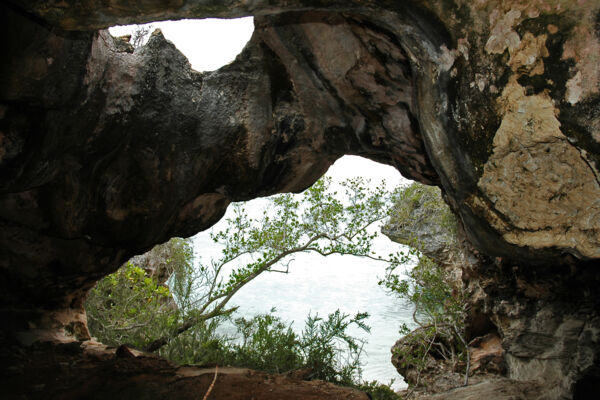 The Pirate's Cave at West Harbour Bluff